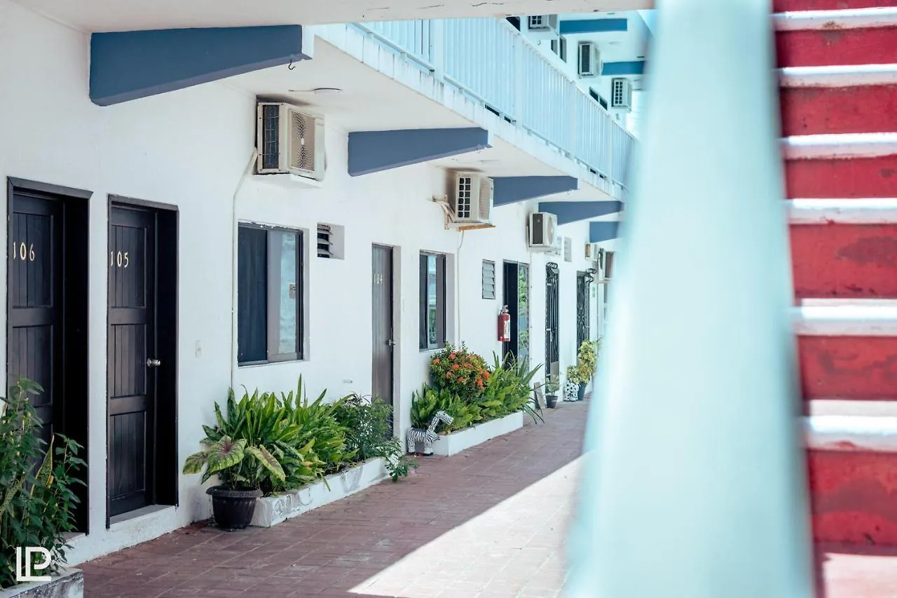 Hotel Quiam بلايا ديل كارمن 0*,  المكسيك