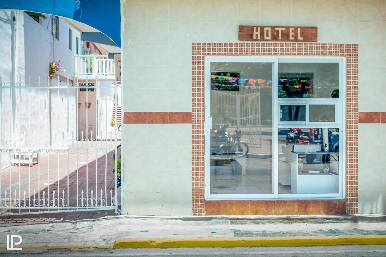 Hotel Quiam بلايا ديل كارمن
