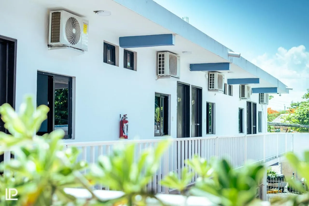 Hotel Quiam بلايا ديل كارمن المكسيك