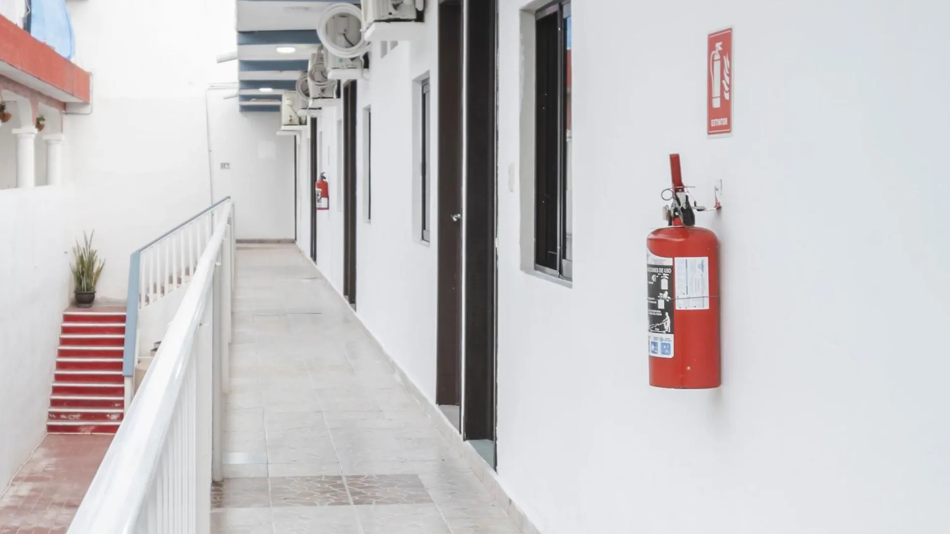 Hotel Quiam بلايا ديل كارمن المكسيك