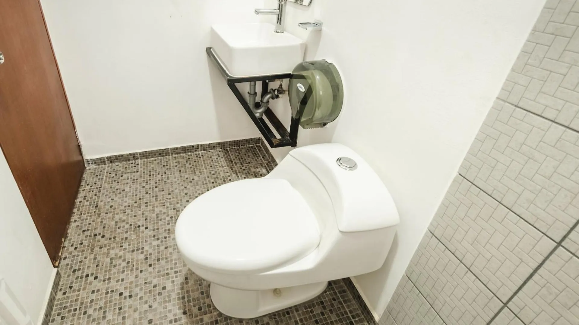 Hotel Quiam 신데 델 카르멘
