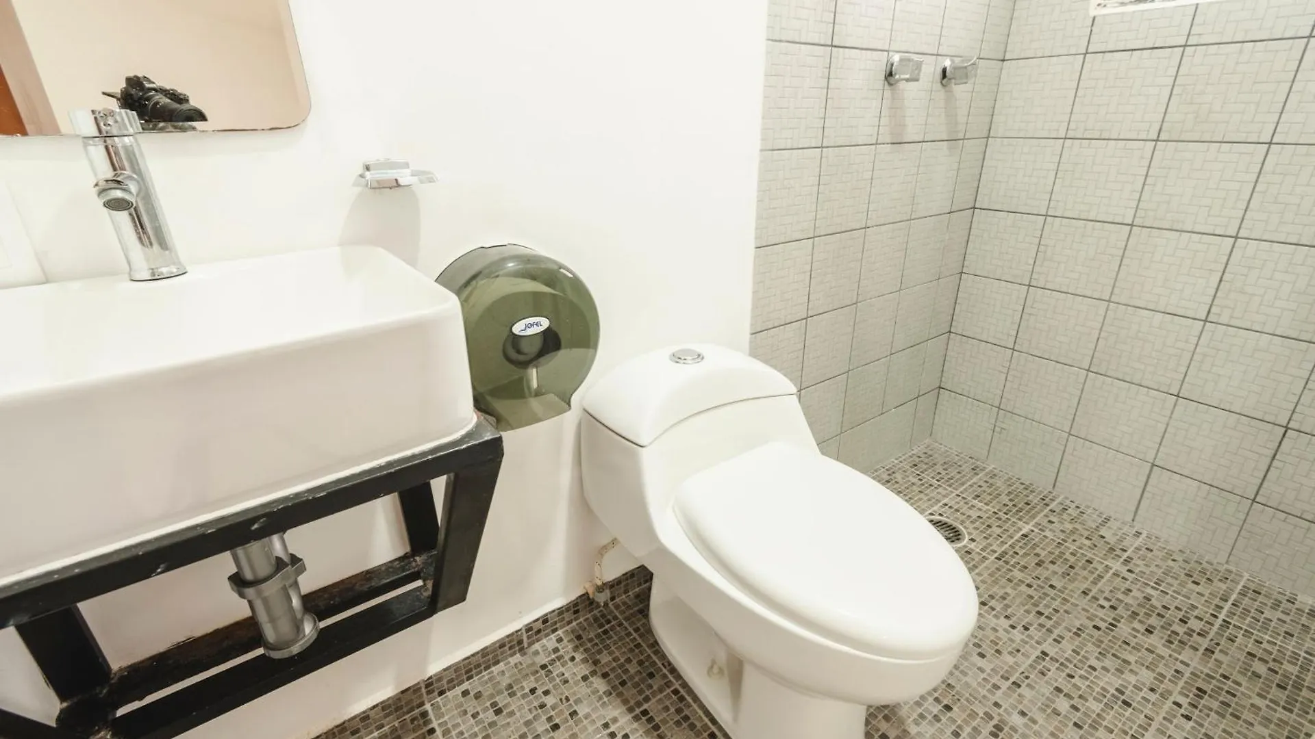 Hotel Quiam بلايا ديل كارمن 0*,