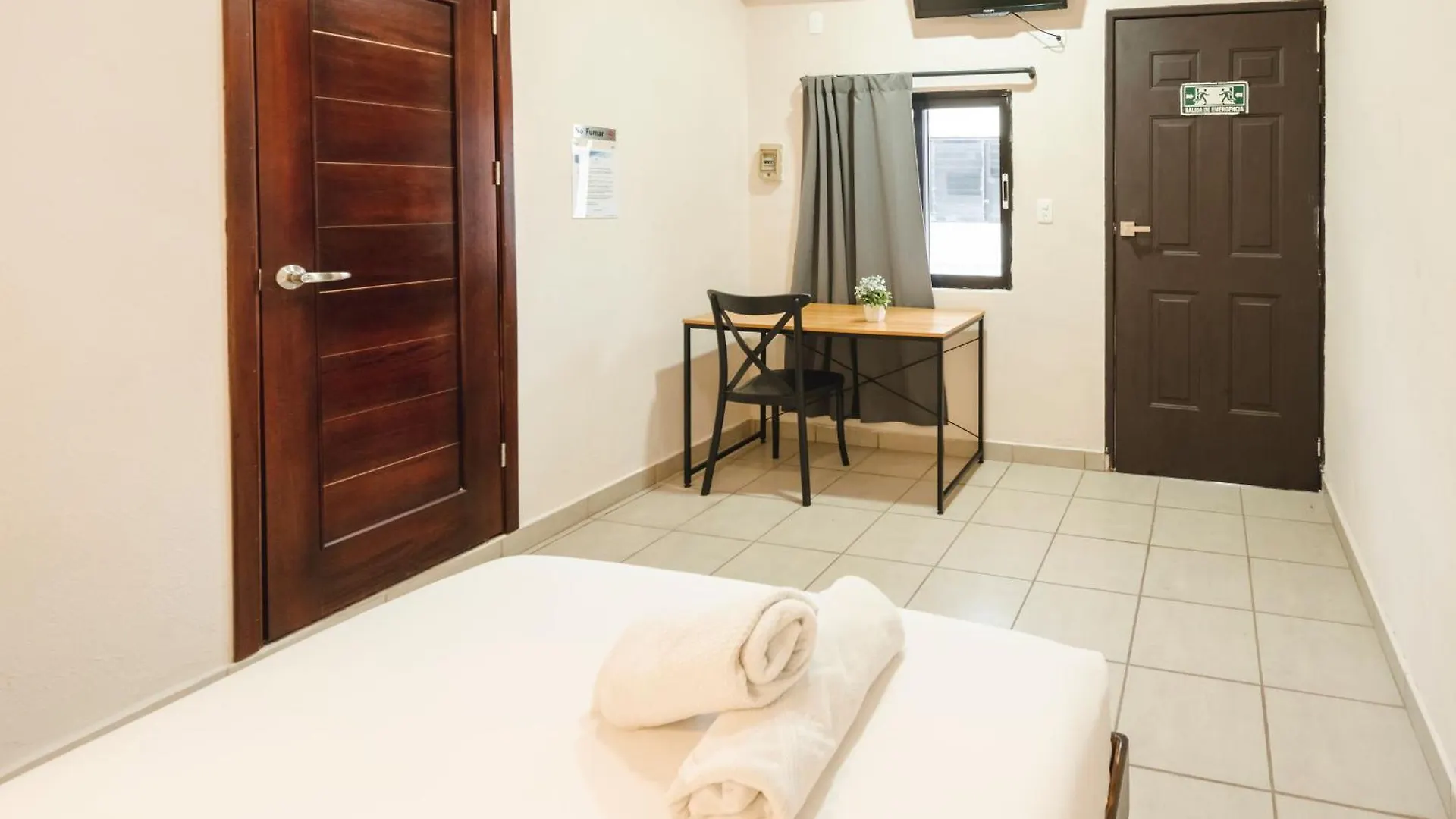 Hotel Quiam 신데 델 카르멘