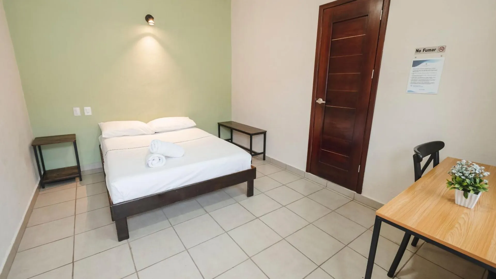 Hotel Quiam بلايا ديل كارمن